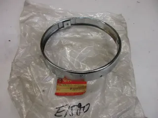 E1590. Suzuki GS 450 L Chromring Scheinwerfer 35111-44250 Zierring Gehäuse Blende - Bild 2