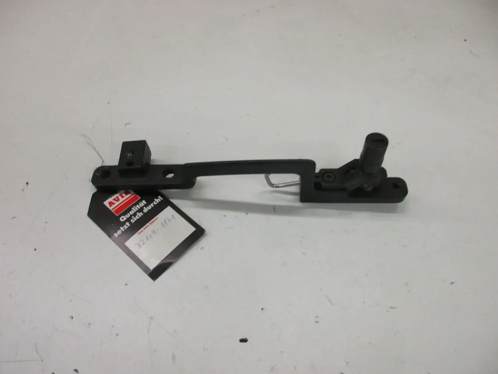 R406. Kawasaki ZX-10 ZX 1000 Soziusgriff links Haltegriff Hilfsgriff  32109-1171 - Bild 1
