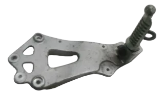 Suzuki GSX-R 750 GR 75 A Knicker Fußrastenhalter hinten links Fußraste - Bild 3