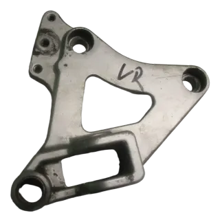 Suzuki GSX-R 750 GR 75 A Knicker Fußrastenhalter vorne rechts - Bild 1