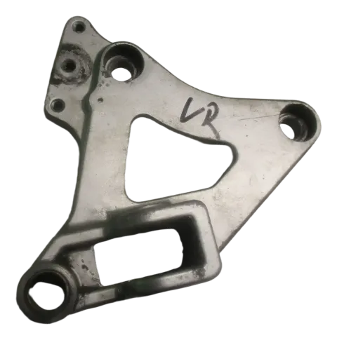 Background image for Suzuki GSX-R 750 GR 75 A Knicker Fußrastenhalter vorne rechts
