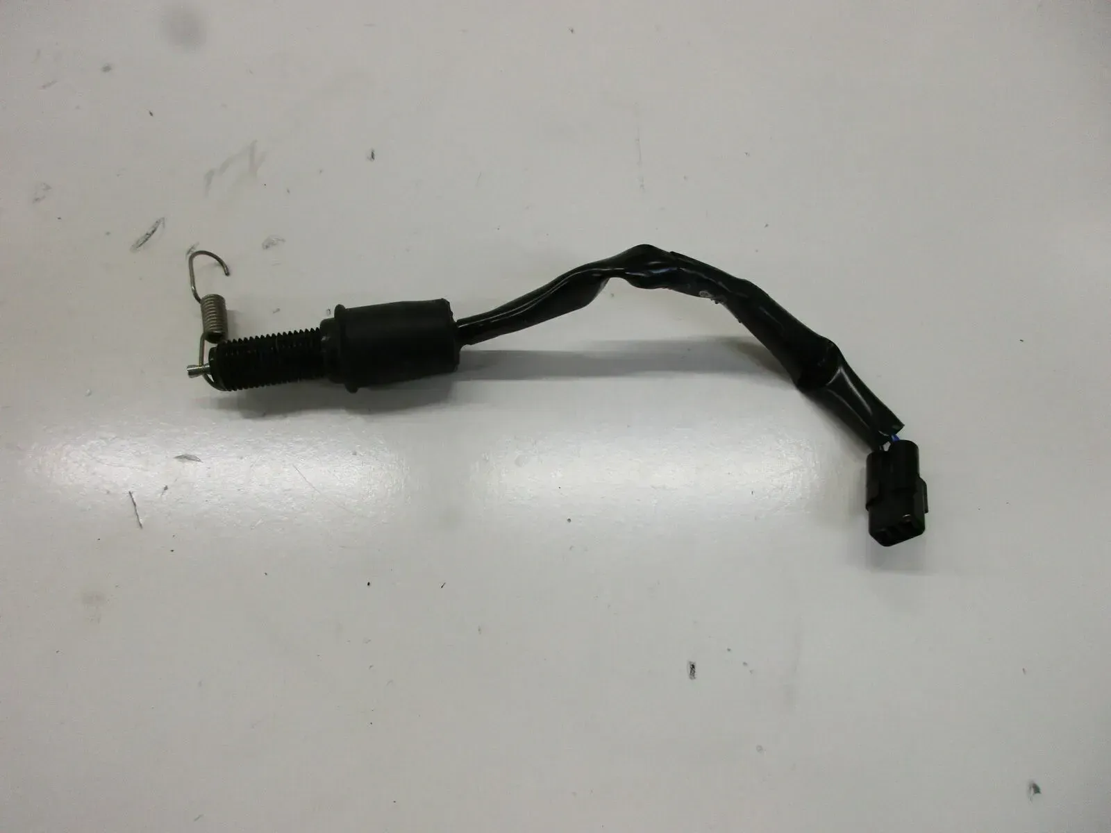 Kawasaki ER-6 F ABS EX650E Bremslichtschalter mit Feder hinten Schalter Bremse - Bild 1