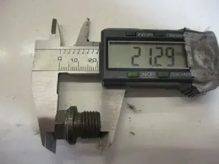 6. Honda CB 900 F_F2 Bol d`Or SC 01 Ölablassschraube M14 Schraube Ölwanne unten - Bild 2