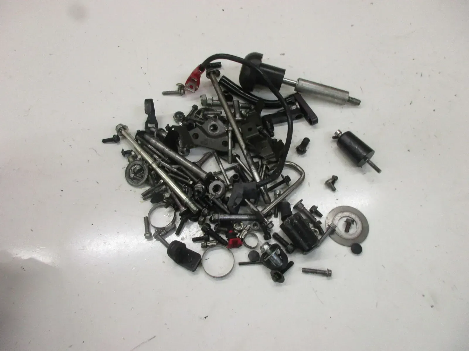 1. Kawasaki Z 1000 ZRT 00 A Schraubensatz Kleinteile Konvolut Rahmen Verkleidung - Bild 1
