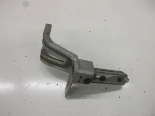 Suzuki RF 900 R GT 73 B Fußraste hinten links Soziusraste Fußrastenhalter - Bild 3