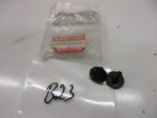 B23. Suzuki AN 250_450 Schraube Zylinderkopf Motor Bolzen bolt 09106-07009 - Bild 1