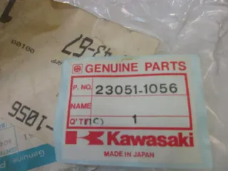 K402 Kawasaki GPZ 500 Z 550 Rücklichthalter Halter Rahmen Bremslicht 23051-1056 - Bild 4