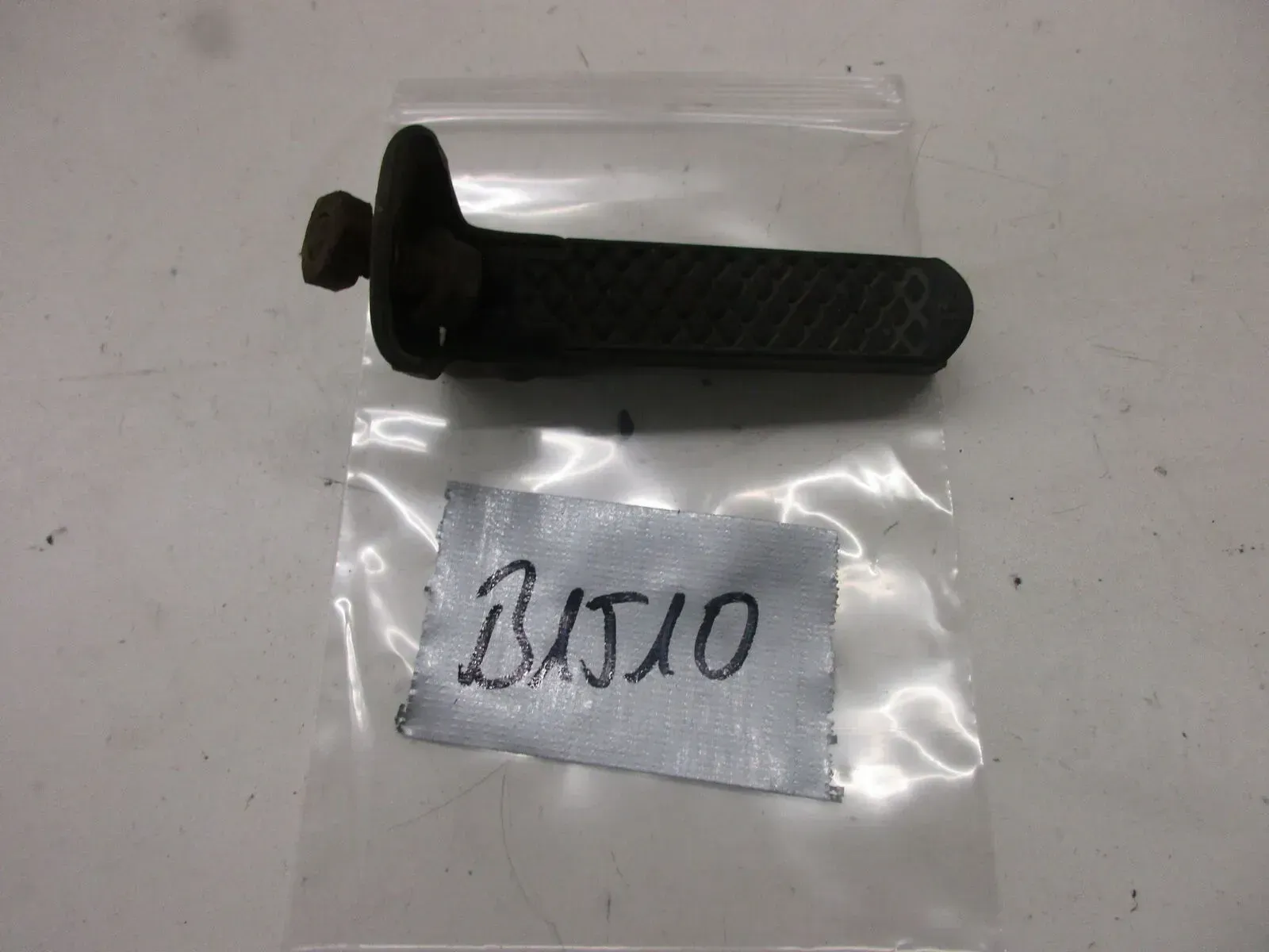 B1510 Fußraste Fussraste links oder rechts REG hinten oder vorne Oldtimer BMW - Bild 1