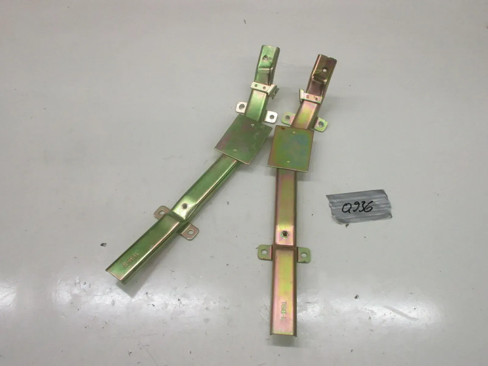 Q936. TGB Bullet RS 50 Verkleidungshalter rechts links Rahmen Träger Trittbrett - Bild 1