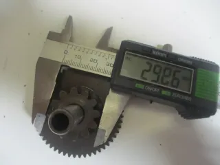 3. Suzuki GSF 600 Bandit GN 77 B Anlasserfreilauf Freilauf Anlasser Zahnrad - Bild 2