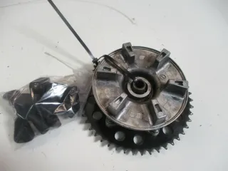 2. SUZUKI DR 800 S BIG SR43B Kettenradträger mit Ruckdämpfer Anfahrgummi Gummi - Bild 2