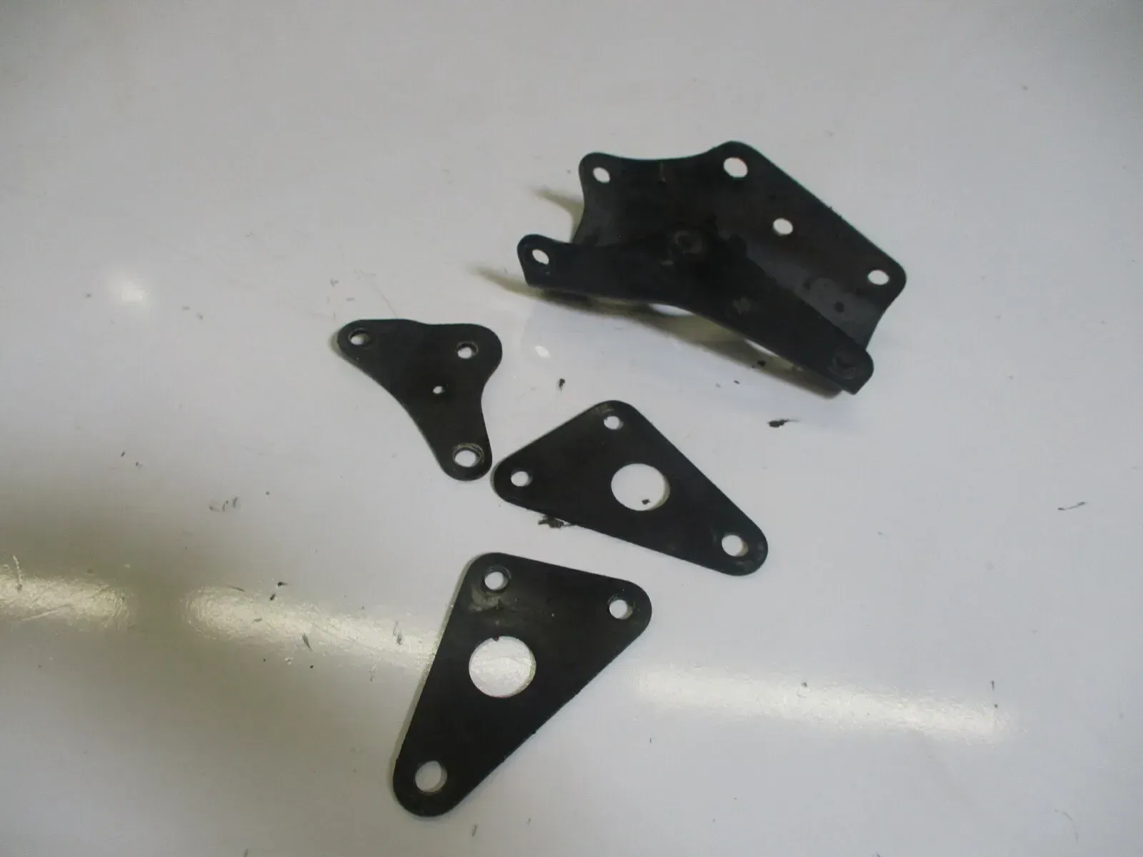 1. Honda CM 400 T NC 01 Motorhalter Träger Halter rechts links unten Motor Rahme - Bild 1