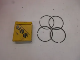 E490. Suzuki GT 550 Kolbenring Kolben 12140-34031-100 Übergröße 1,0 piston cylinder - Bild 1