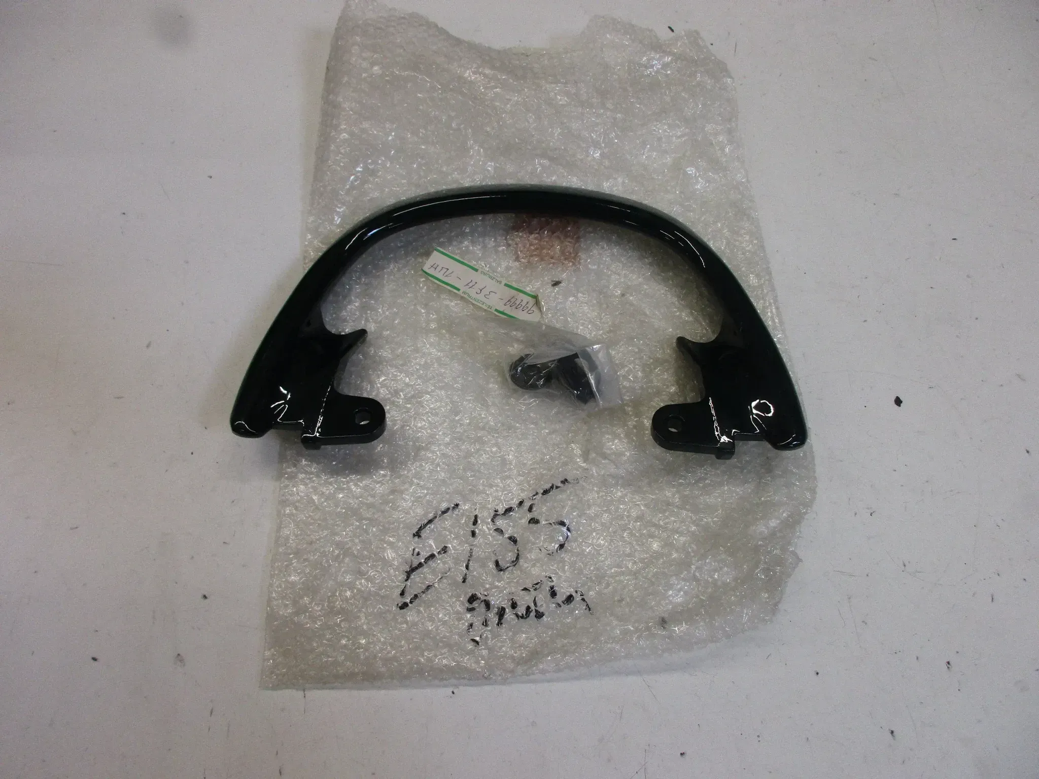E155. Suzuki GSX 650_750 F Soziusgriff Soziushaltegriff 99999-03F11 Griff Halter - Bild 1