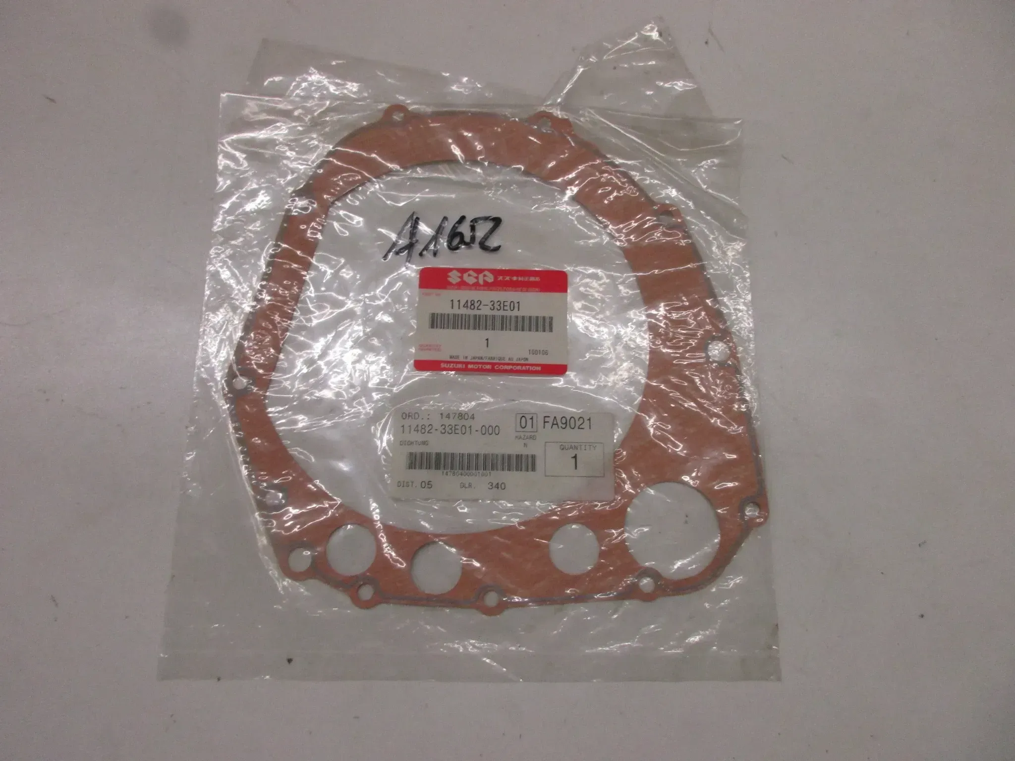 A1652 Suzuki GSX-R 600_750 Kupplungsdeckeldichtung 11482-33E01 Motor Original gasket - Bild 1