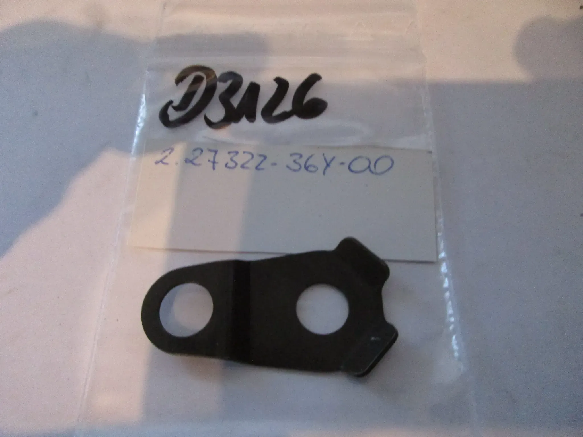 D3126 Yamaha XVS 1300 Adapter 27322-36Y-00 Fußraste Rahmen Aufnahme - Bild 1