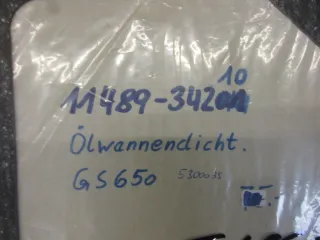 E1860. Suzuki GS 650 G Katana Dichtung Ölwannendichtung 11489-34210 Motor Motordichtung - Bild 4