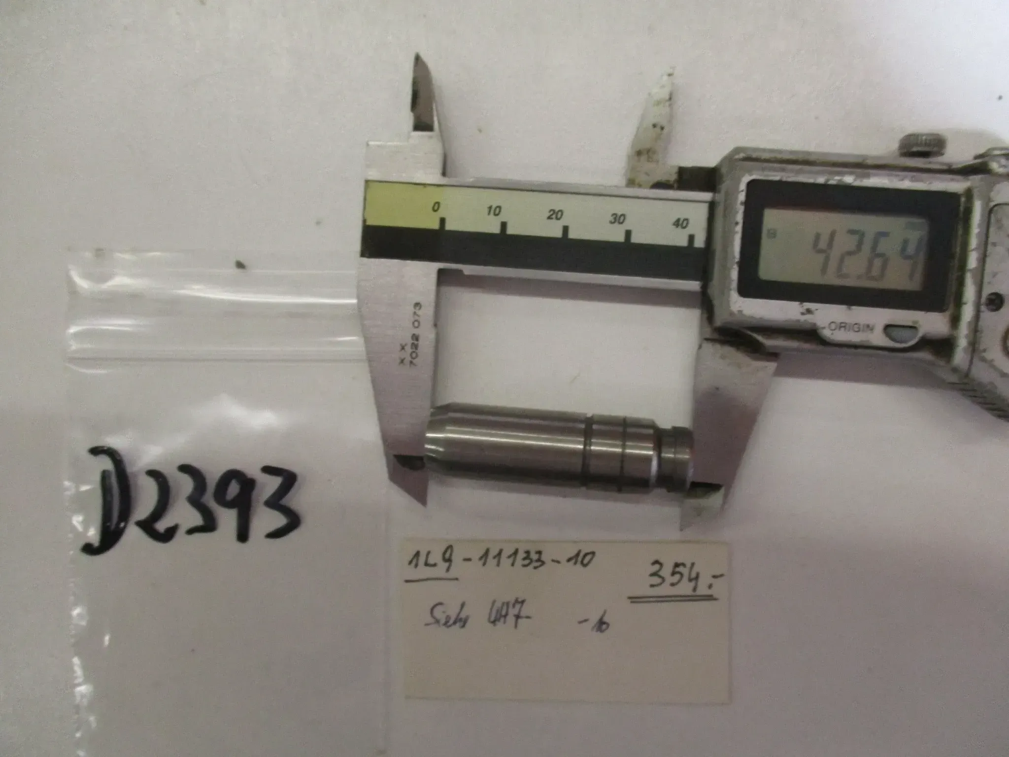 D2393 Yamaha XS 250_400 Führung ET 1L9-11133-10 Einlaßventil 1. Übergröße Zylinder Motor - Bild 1