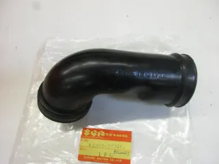 E1727. Suzuki RV 50 Ansaugstutzen Luftfilter 13881-27201 Ansaugschlauch Vergaser - Bild 2
