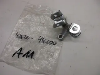 A11. Suzuki GSX 400 GS 450 Fußrastenhalter vorne links Fußraste 43520-44100 - Bild 2