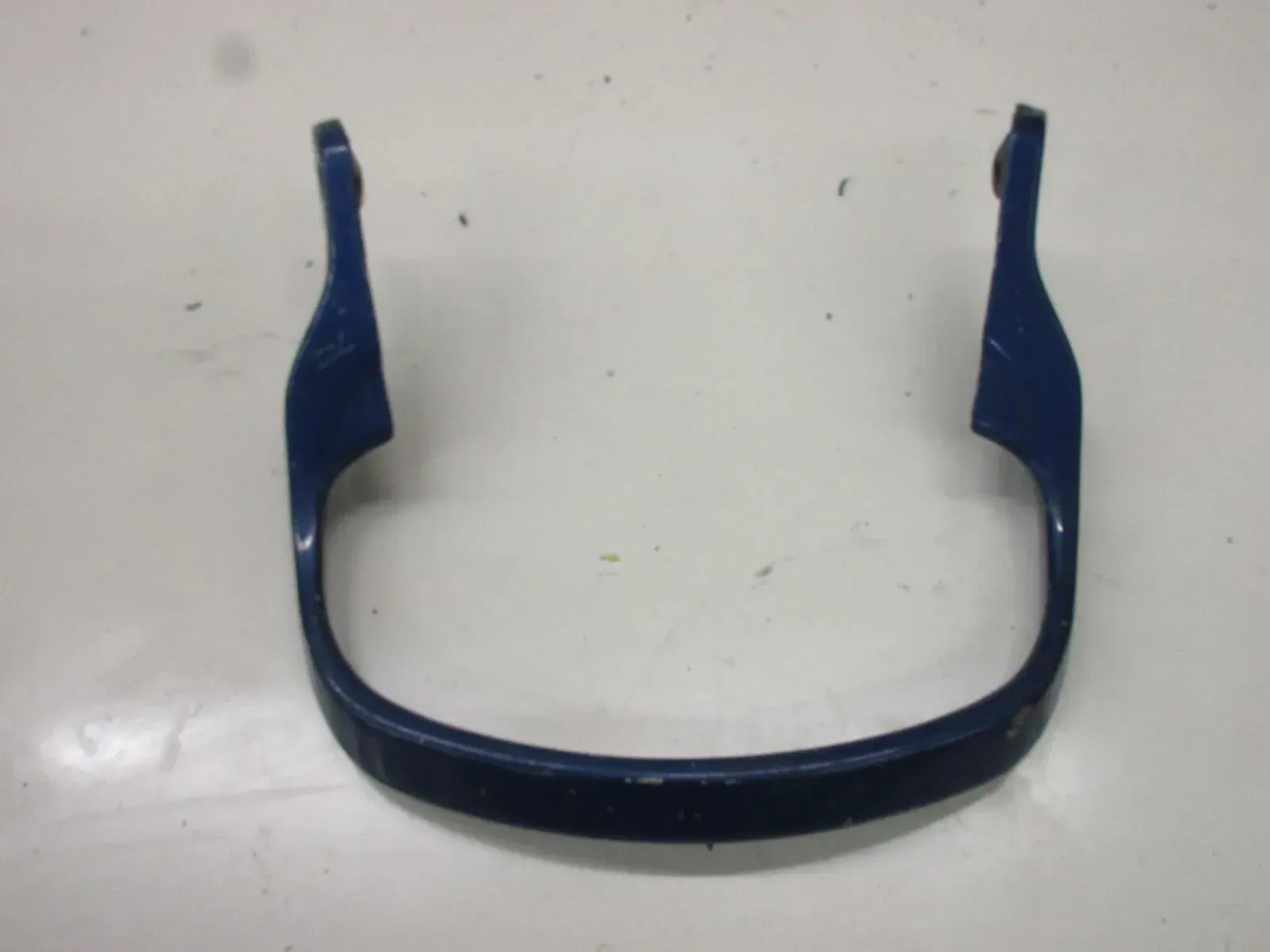Suzuki GSX 600 F GN 72 B Soziusgriff Soziushaltegriff Rahmen Griff Sitzbank - Bild 1