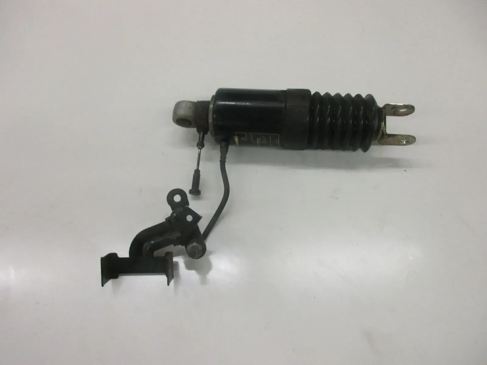 5. Kawasaki GPZ 600 R ZX600A Stoßdämpfer hinten Federbein Dämpfer shock absorber - Bild 1