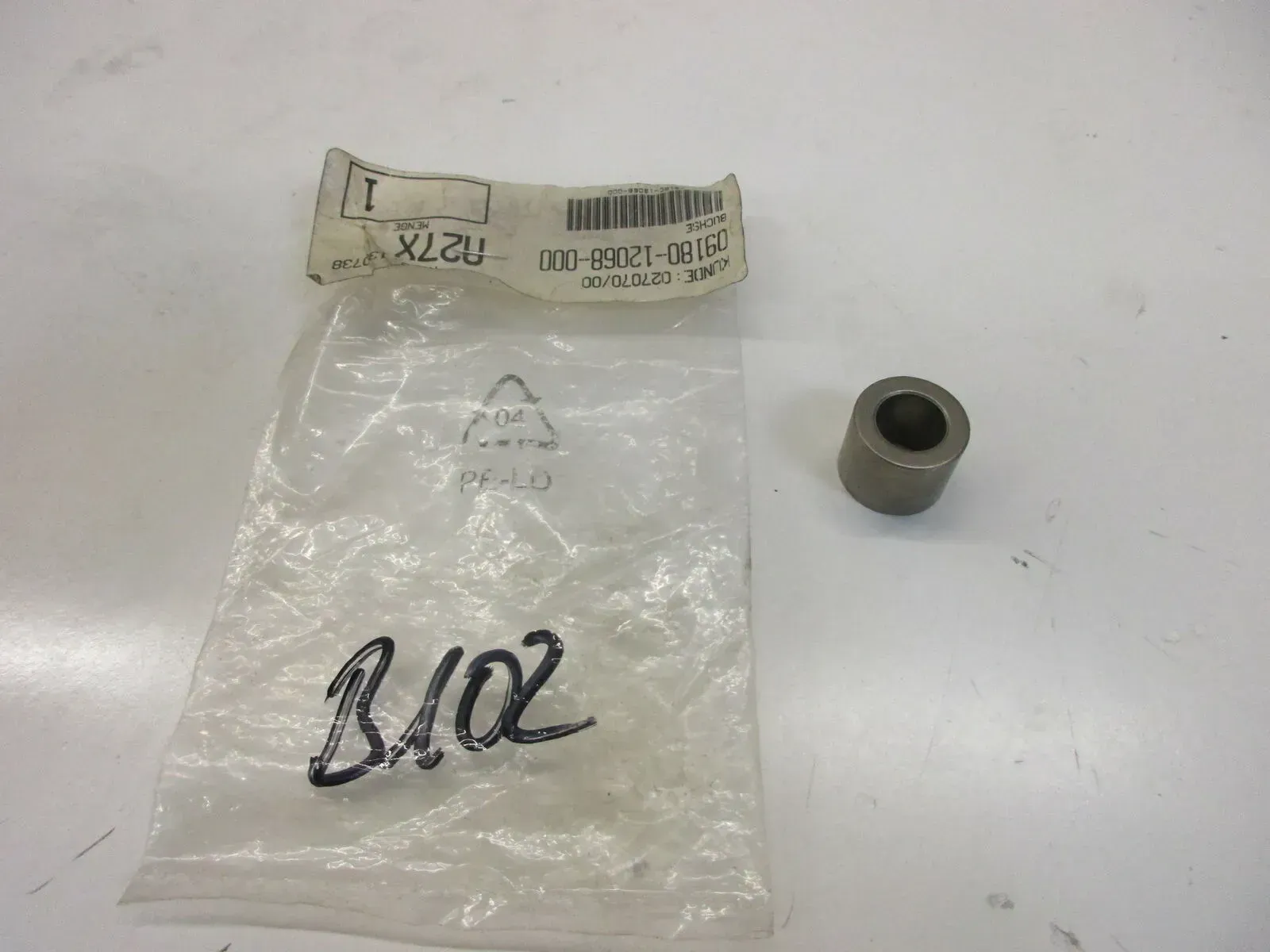B102. Suzuki GS 1100 ES Buchse Lager Motor Getriebe Gangschaltung 09180-12068 - Bild 1
