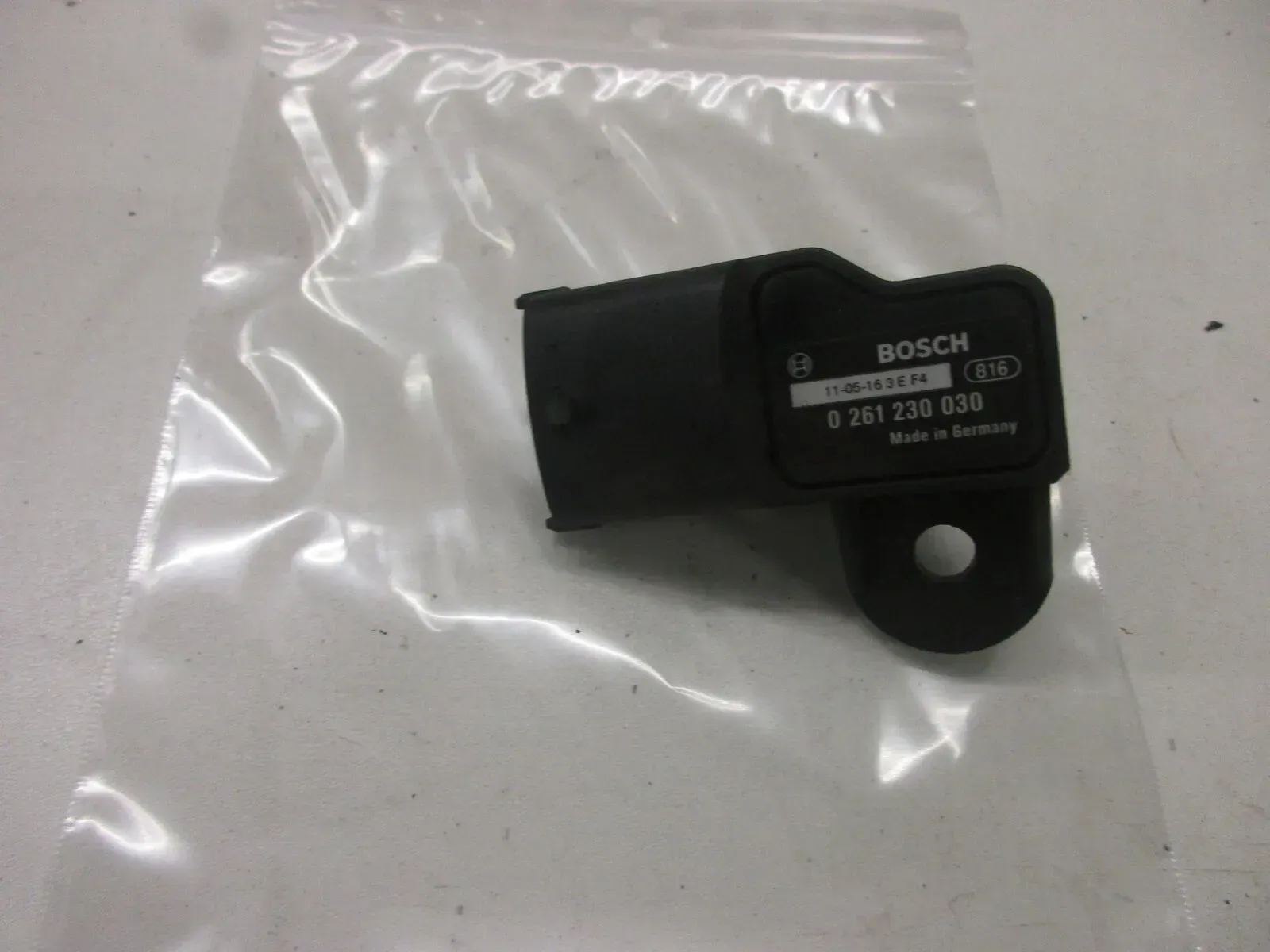Sensor Ladedruck Ducati Multistrada 1100 S Luftsensor Elektronik Bosch 026123003 - Bild 1