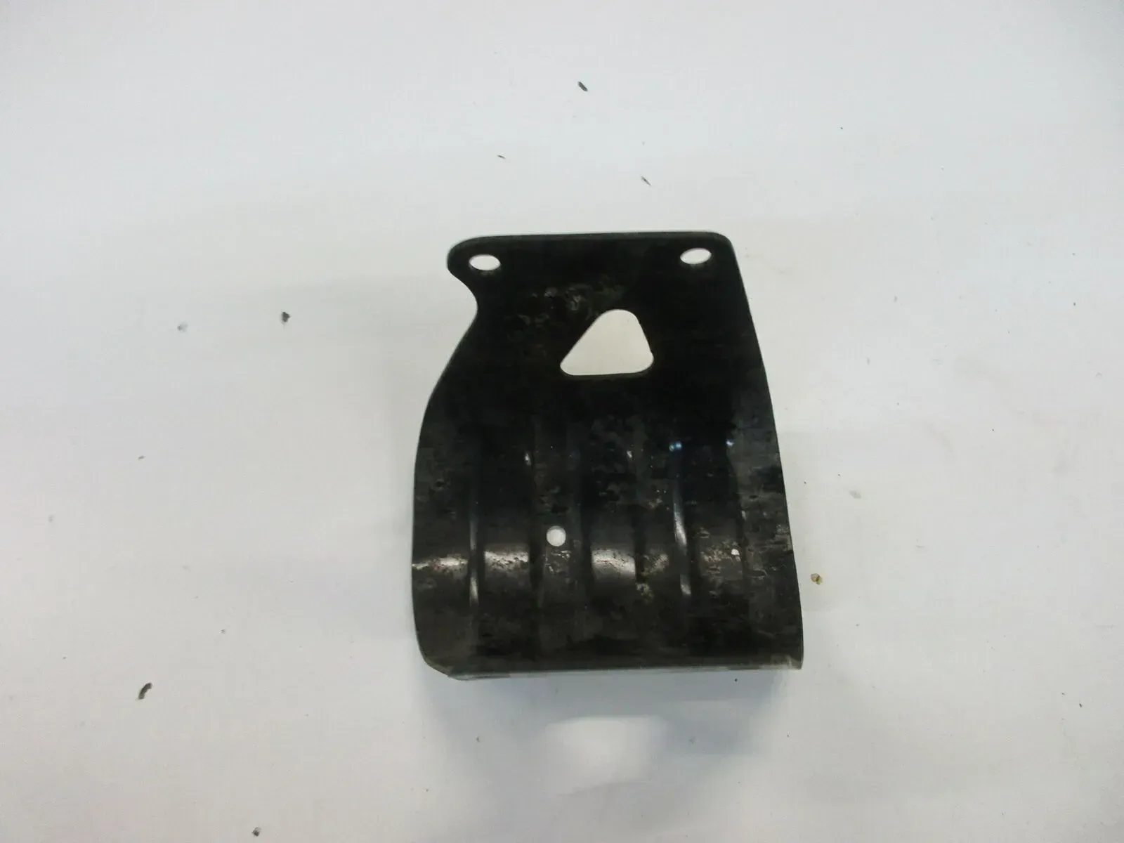 O1. Suzuki GSX 400 E GK 53 C Vibrationsdämpfer Verstärkung Fender vorne Halter - Bild 1