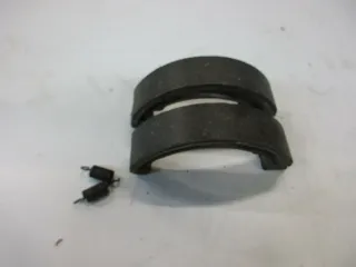 O. Honda CB 250 RS MC 02 Bremsbeläge hinten Trommelbremse Bremstrommel Beläge - Bild 2