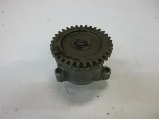 O1. Suzuki GS 650 G Katana Ölpumpe Motorölpumpe Schmierstoffpumpe oil pump - Bild 2