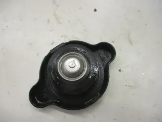 1. Yamaha YZF 750 R 4HN SP Kühlerdeckel Kühlerverschlußdeckel Kühler Verschluß - Bild 3