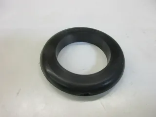 A485. Suzuki GS 550  GS 750 GT 750 Dichtung Gummi Hauptscheinwerfer 51845-31031 - Bild 2