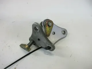 O. Suzuki GSX 1100 F GV 72 C Motorhalter Motorplatte Träger Halter Motorschraube - Bild 1