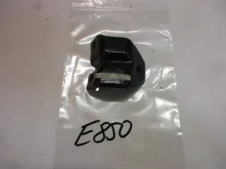 E850. Suzuki RV 50 Van Van Sitzbankhalter Halter 45285-27200 Aufnahme Sitz - Bild 1