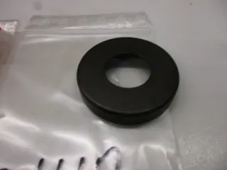 R1110 Suzuki GSX-R 750 Staubkappe 61262-17C00 Schwinge Abdeckung seal - Bild 2