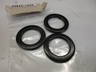 R1133 Kawasaki W 800 EJ650A Unterlegescheibe Rahmen Fußrastenhalter Schraube - Bild 2