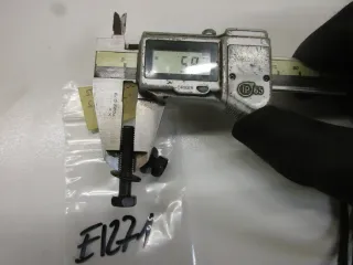 E1271 Suzuki Schrauben Rahmen Verkleidung M6 mm Halter Träger - Bild 5