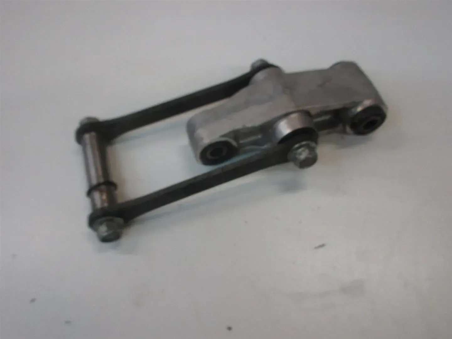 1. HONDA CBR 600 F PC19 FEDERBEINUMLENKUNG KNOCHEN STOßDÄMPFER SCHWINGE HALTER - Bild 1