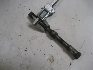 HONDA VF 1000 F_F2 SC15 FII STECKACHSE ACHSE VORNE 15 mm AXLE FRONT - Bild 1