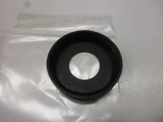 R1110 Suzuki GSX-R 750 Staubkappe 61262-17C00 Schwinge Abdeckung seal - Bild 3