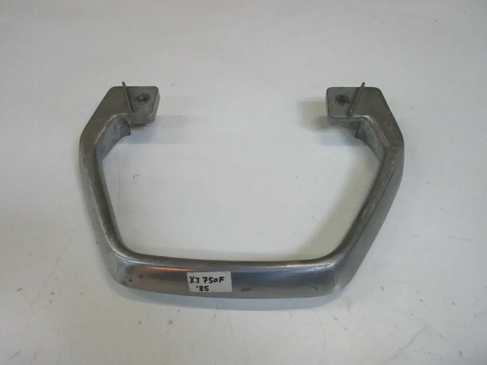 O. Yamaha XJ 750 F 41 Y Soziusgriff Soziushaltegriff Sitz Griff Rahmen Halter - Bild 1