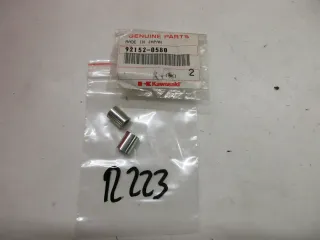 R223. Kawasaki VN 900_1500 Hülse Buchse Rücklicht Führung Muffe 92152-0580 - Bild 1