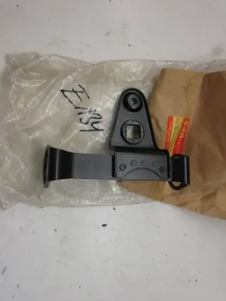 E134. Suzuki GS 400 Scheinwerferhalter Lampenhalter 51530-44000-291 rechts Träger - Bild 3