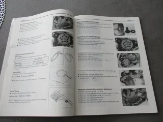 Suzuki RM 80 RM 80X ET 99011-02B27-01A Werkstatthandbuch owner´s service manual - Bild 2