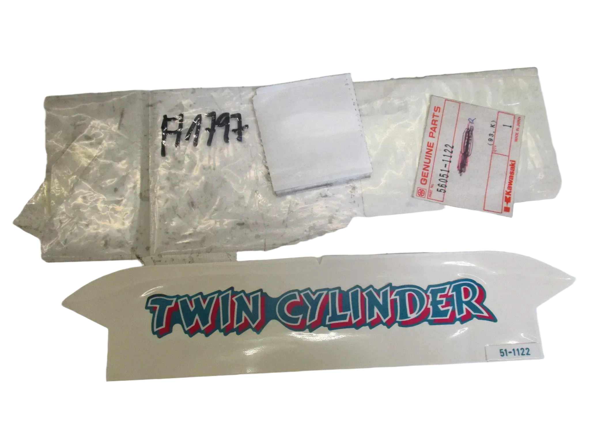 A1797 Kawasaki KLE 500 Dekorstreifen 56051-1122 Emblem oben vorne - Bild 1
