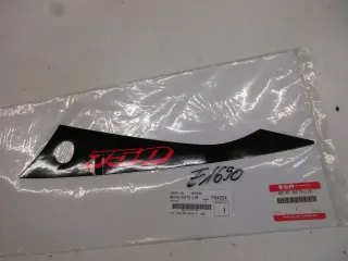 E1690. Suzuki GSX-R 750 Aufkleber Dekor 68145-35F70-LV8 Verkleidung links Emblem - Bild 3