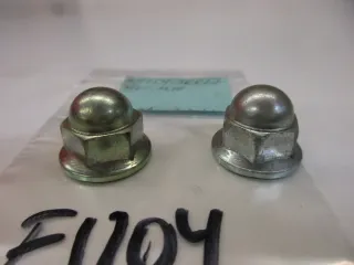 E1204 Suzuki GS 1000 E Schraube Mutter 09159-10022 Zylinderkopf Motor Nut - Bild 2