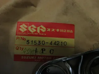 E1543. Suzuki GS 450 L Lampenhalter 51530-44210 vorne rechts Scheinwerferhalter - Bild 5