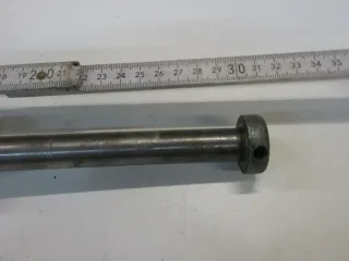 O. Suzuki GS 550 E_D Steckachse hinten (2) Achse Hinterrad Felge axle wheel - Bild 2